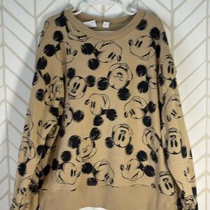 Gap kids- Disney sweatshirt 
Size L (10-11)
Tan and Black
Mickey
